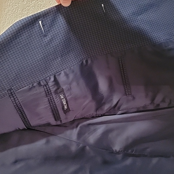 Jos. A. Bank Traveler Tailored Fit Sportcoat - Picture 3 of 6